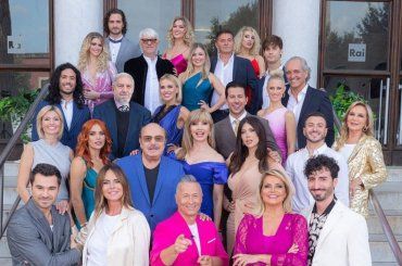 Ballando con le Stelle 2023, ecco il cast completo. C’è anche Wanda Nara