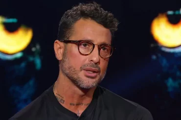 Belve,  la rivelazione di Fabrizio Corona: “Mio figlio Carlos sta male, il suo è un malessere genetico” – VIDEO