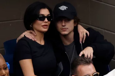 KYLIE JENNER e TIMOTHÈE CHALAMET, primi baci in pubblico alla finale degli US Open