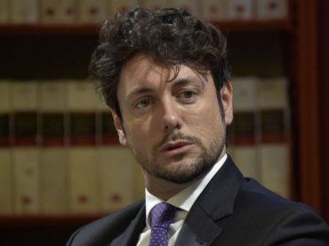 Andrea Giambruno lascia Mediaset: provvedimenti in arrivo per lui