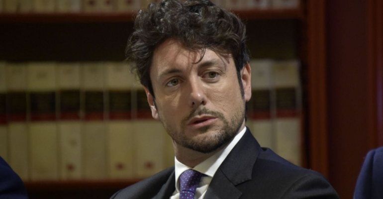 Andrea Giambruno lascia Mediaset: provvedimenti in arrivo per lui