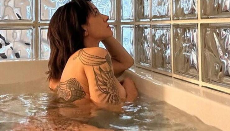 Asia Argento sensuale su Instagram