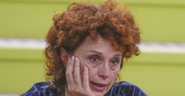 Anita Olivieri contro Beatrice Luzzi: interviene sui social il figlio dell’attrice