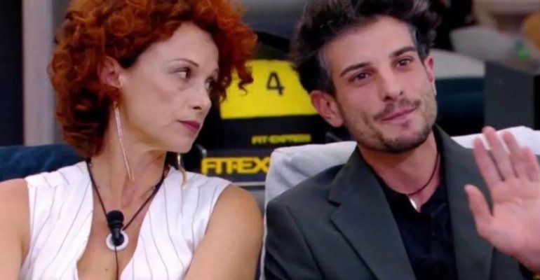 Grande Fratello: duro scontro tra Beatrice Luzzi e Garibaldi