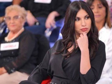 Anticipazioni Uomini e Donne: Manuela Carriero ha lasciato il Trono Classico