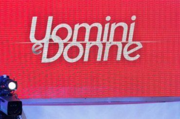 Uomini e Donne: un notissimo cavaliere potrebbe tornare in trasmissione