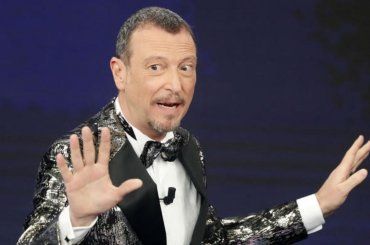 Amadeus: “Prima delle 2 di notte non lo faremo”. L’indiscrezione su Sanremo 24