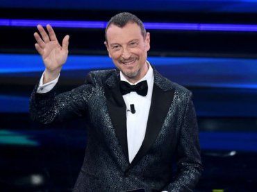 Sanremo 2024, Amadeus il presentatore dai guadagni stellari: la cifra