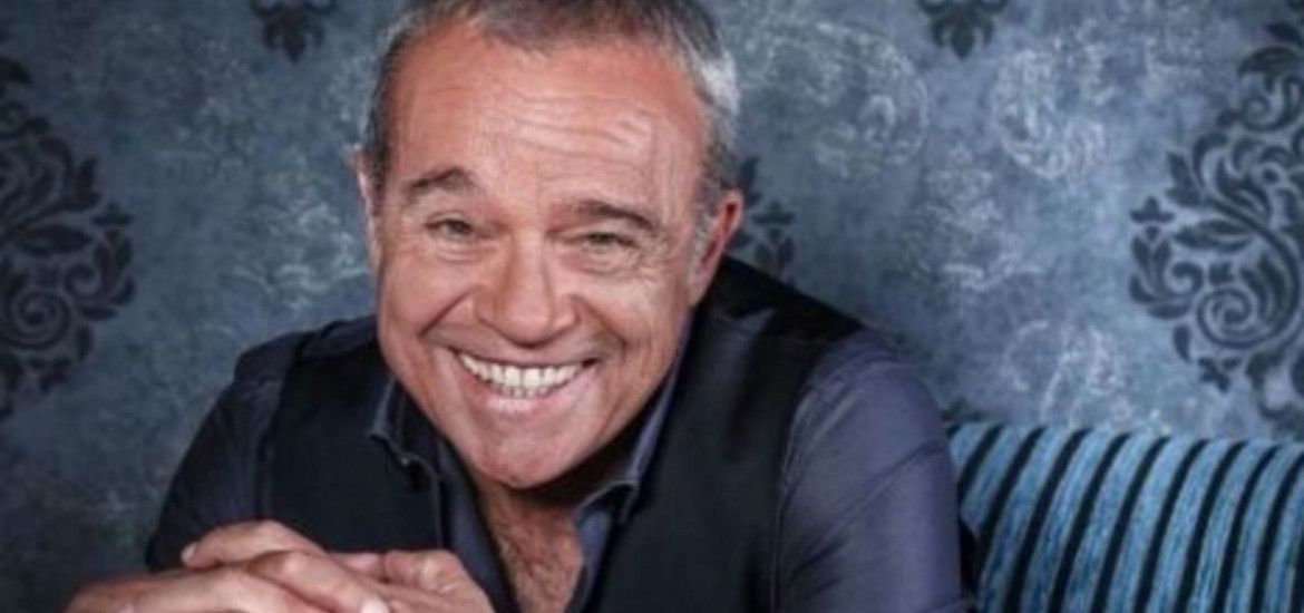 Claudio Amendola sorridente