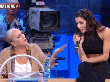 Amici 23, continua la faida tra Celentano e D’Amario: interviene Lorella Cuccarini