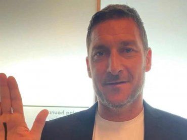 Francesco Totti spiazza tutti, la reazione dopo “Unica” è davvero unica…