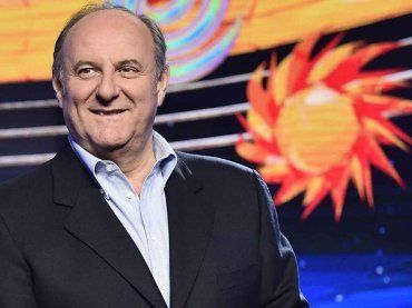 Gerry Scotti brutta batosta, beccato dai vigili: ‘Mi hanno multato’