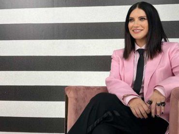 “Mi sono vergognata molto, ho pianto” Laura Pausini, confessione straziante in un’intervista