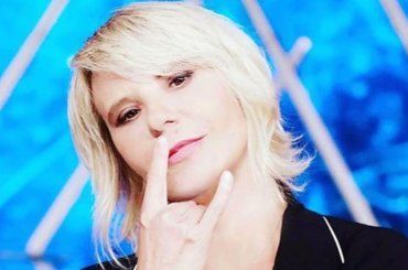 Sanremo 24, Maria De Filippi si conferma tra le scelte: cos’altro vedremo sul palco dell’Ariston