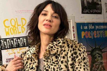 A La Volta Buona Asia Argento rivela: “Sono stata picchiata violentemente da mia madre”