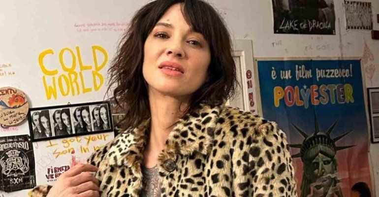 A La Volta Buona Asia Argento rivela: “Sono stata picchiata violentemente da mia madre”