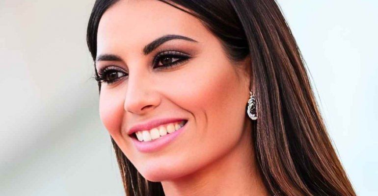 Elisabetta Gregoraci: “Sei la luce”, il suo sorriso mette di buonumore i fan