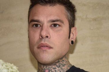 Fedez contro gli haters: “Non bastano le scuse”, continua la sua battaglia in difesa di Leone