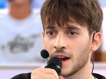 Amici, Holden discute con Zerbi: “Mi sto sentendo male”, cosa succede