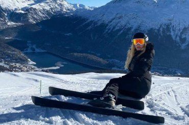 Ilary Blasi, momenti magici a St.Moritz con Bastian, dalle FOTO qualcosa cattura la curiosità del web