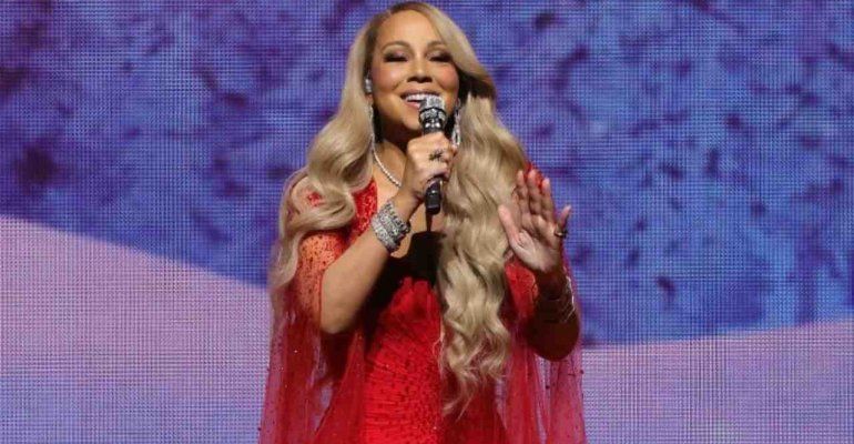 Mariah Carey rischia di perdere il primato di Natale, poi si salva in extremis