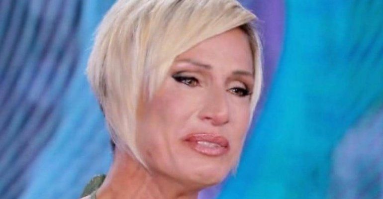 Annalisa Minetti, la morte della sorella commuove la Toffanin: “Andata via troppo presto”