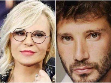 Maria De Filippi a “Natale e Santo Stefano”, il racconto commovente su De Martino