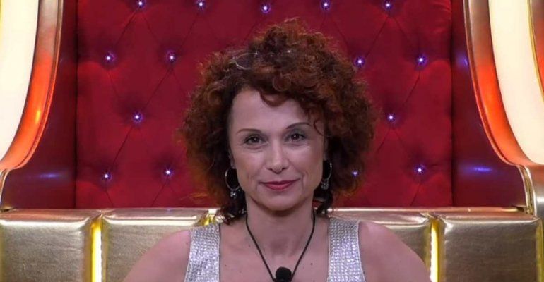 Grande Fratello: il rientro di Beatrice Luzzi e i segreti nel passato di Monia