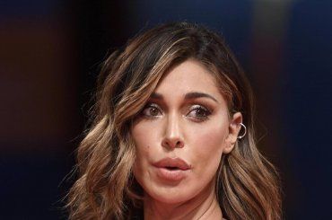 Belen Rodriguez, il balletto scatena i fan: “Sei favolosa”, ma c’è chi non approva con commenti al veleno