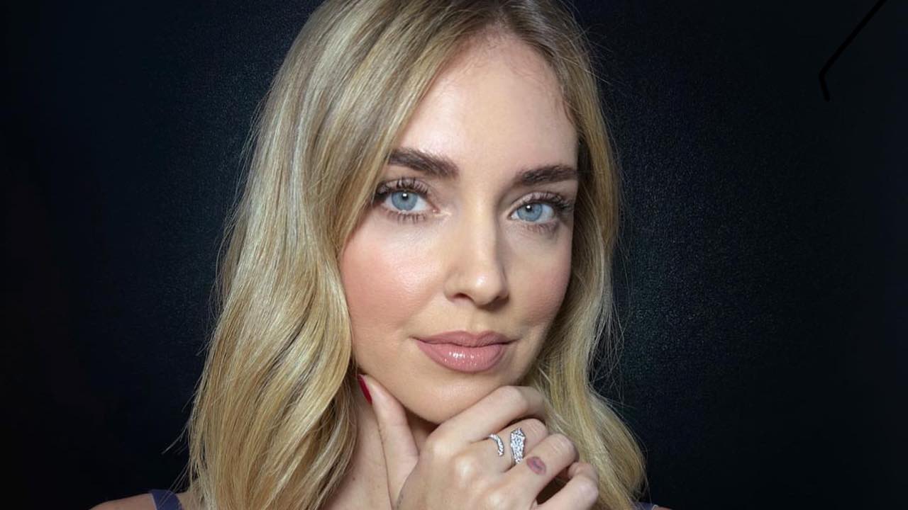 Chiara Ferragni in posa