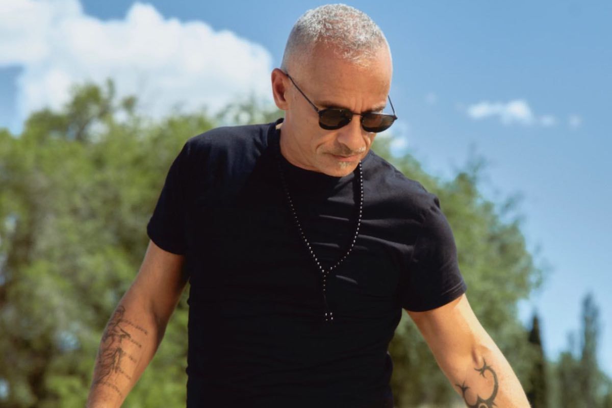 Eros Ramazzotti dedica a Raffaella