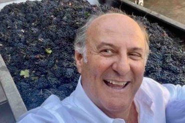 ‘I vestiti li ho tenuti’, Gerry Scotti non si risparmia, lo show social non ha prezzo