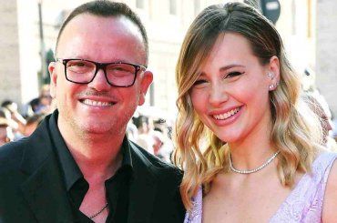 Gigi D’Alessio, padre per la sesta volta: Denise è nuovamente incinta