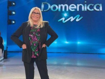 Mara Venier, imprevisto a ‘Domenica In’: l’annuncio inatteso per la mancata presenza