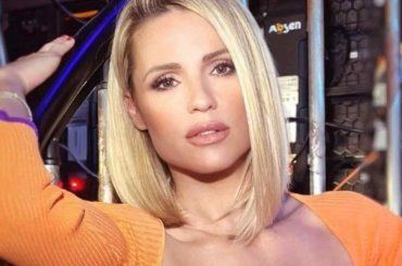 Michelle Hunziker, le prove di ballo hanno un intoppo: piccolo incidente per la conduttrice