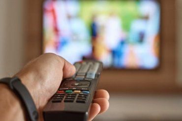 Stasera cosa c’è in tv? Guida ai programmi