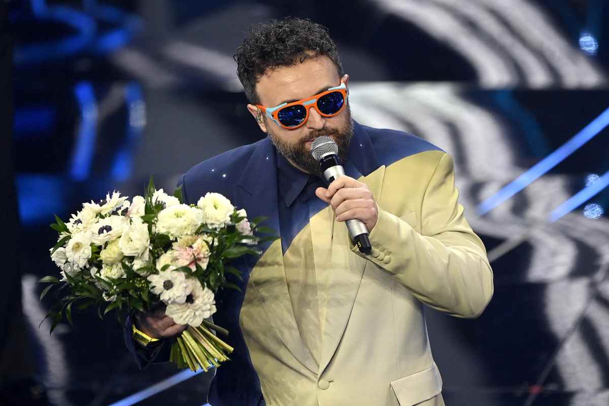 Dargen D'Amico a Sanremo 2024.