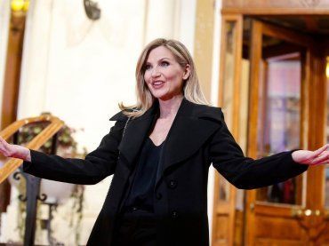 Lorella Cuccarini a Sanremo, perché Amadeus ha scelto proprio lei? I trascorsi tra i due conduttori