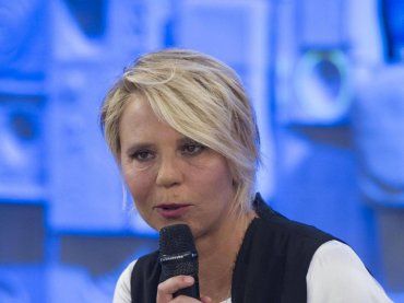 C’è Posta per Te, gli ospiti della prossima puntata, Maria De Filippi si è superata