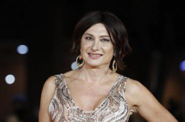 Per Vladimir Luxuria scende in campo la reginetta di Mediaset, un in bocca al lupo così è inestimabile