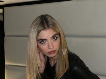 Alessia Lanza stesa su un lettino a soffrire : cosa è successo alla nota influencer