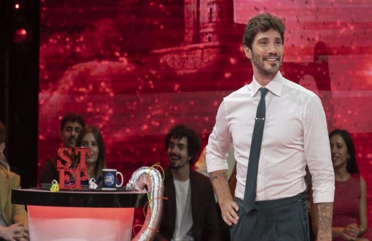 Stefano De Martino a "Stasera tutto è possibile".