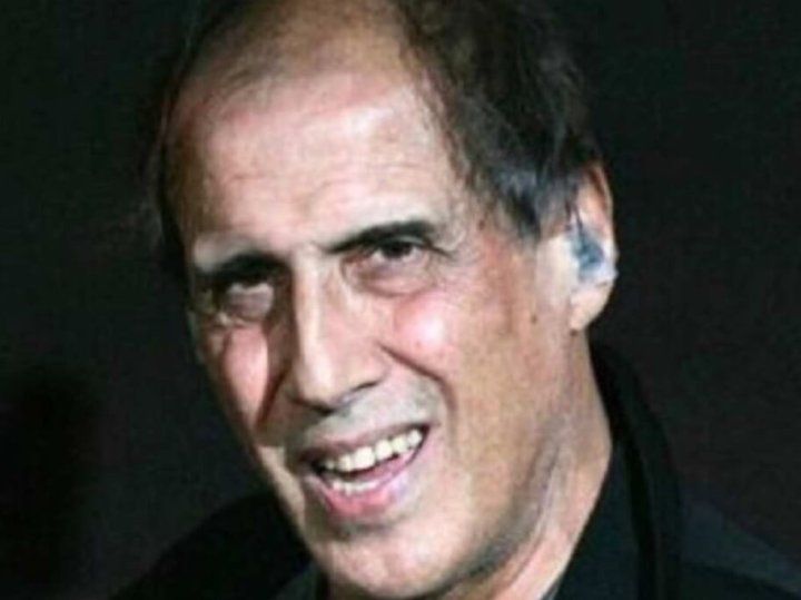 Sapete dove vive Adriano Celentano? È una villa da sogno in un borgo fiabesco