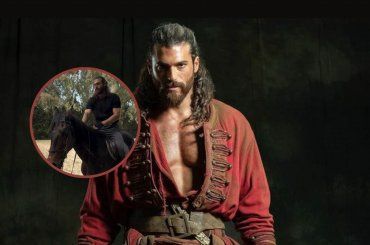 Can Yaman si prepara a “Sandokan”: il video a cavallo fa impazzire i fan