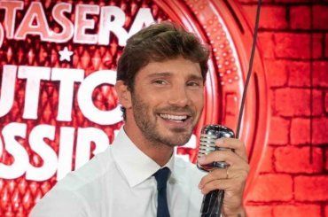 Stefano De Martino, quanto guadagna il conduttore per presentare Stasera tutto è possibile