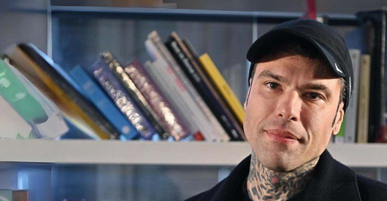 ‘LOL 4 – Chi ride è fuori’, i comici in gara e la squadra di Fedez