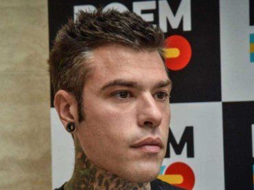 “Parto con i bimbi…”, Fedez lascia tutto per andarsene: ecco cosa ha deciso