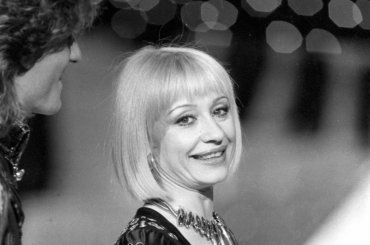 Quella volta che Raffaella Carrà diventò un angelo custode attraverso il telefono di ‘Buonasera Raffaella’