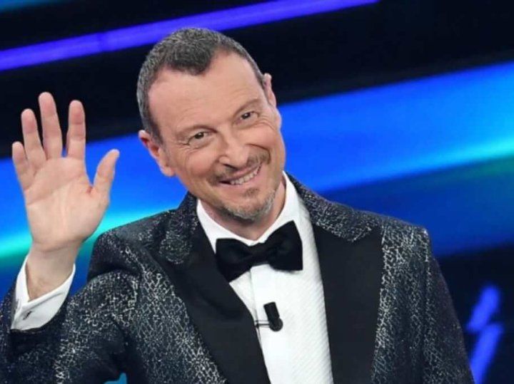 Sanremo 2025, mistero finito: sarà lui a sostituire Amadeus all’Ariston, e non sarà solo