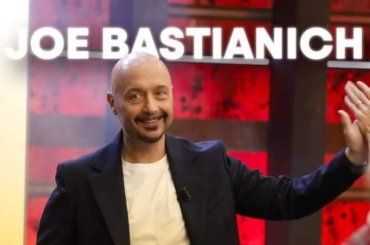 Isola dei Famosi, Joe Bastianich stupisce tutti: cos’ha fatto in piena notte – VIDEO